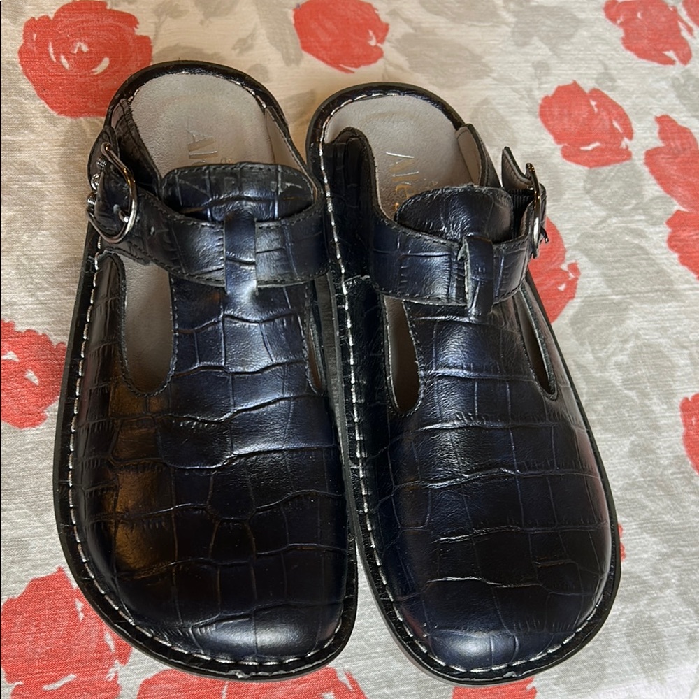 Alegria Blue/Black Croc-Embossed Mules